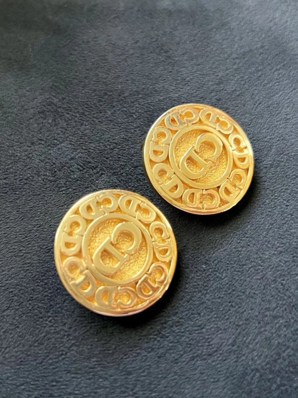 CHRISTIAN DIOR CD LOGO ROUND EARRINGS - Picture 3 of 4